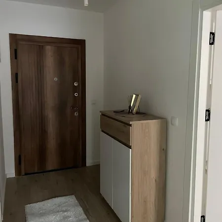 Happy Apartment *